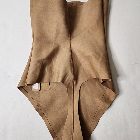 Skims Body Zoned High Waisted Thong Womens XXS Sienna - Picture 4 of 8